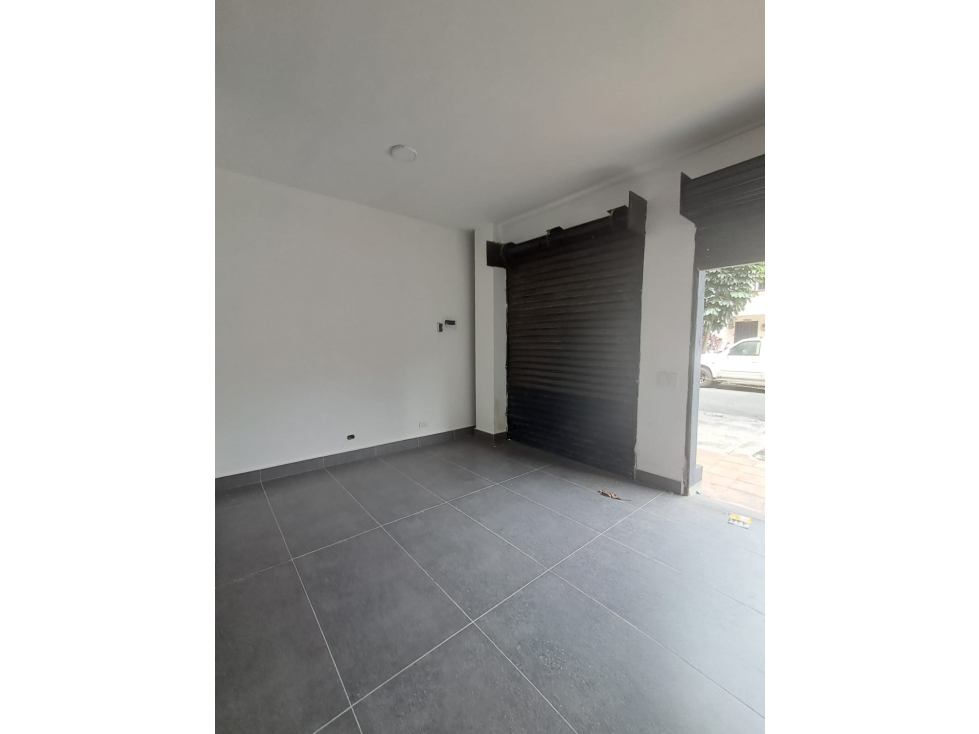 SE ARRIENDA LOCAL EN LAURELES — foto 6