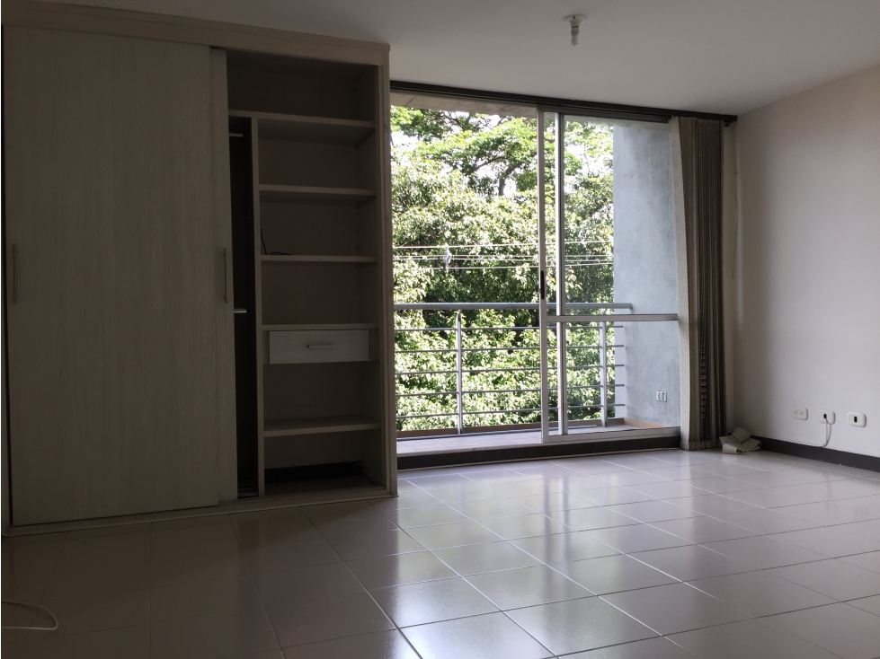 Se vende moderno apartaestudio tipo loft en Calasanz!