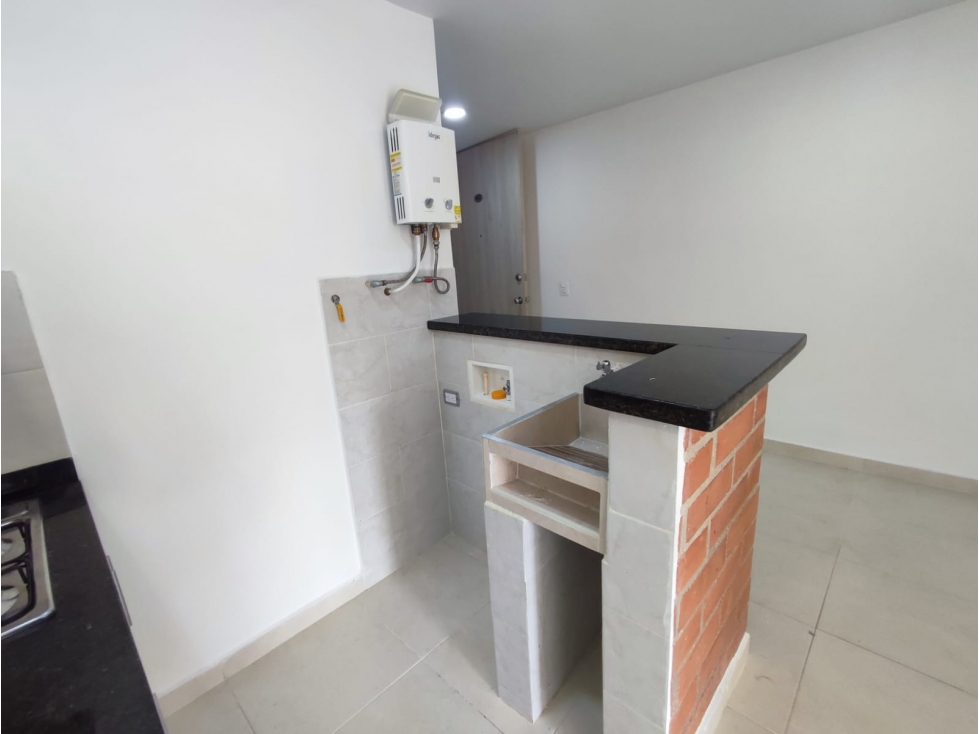 Se Arrienda Apartamento con Parqueadero de moto en La América - 5