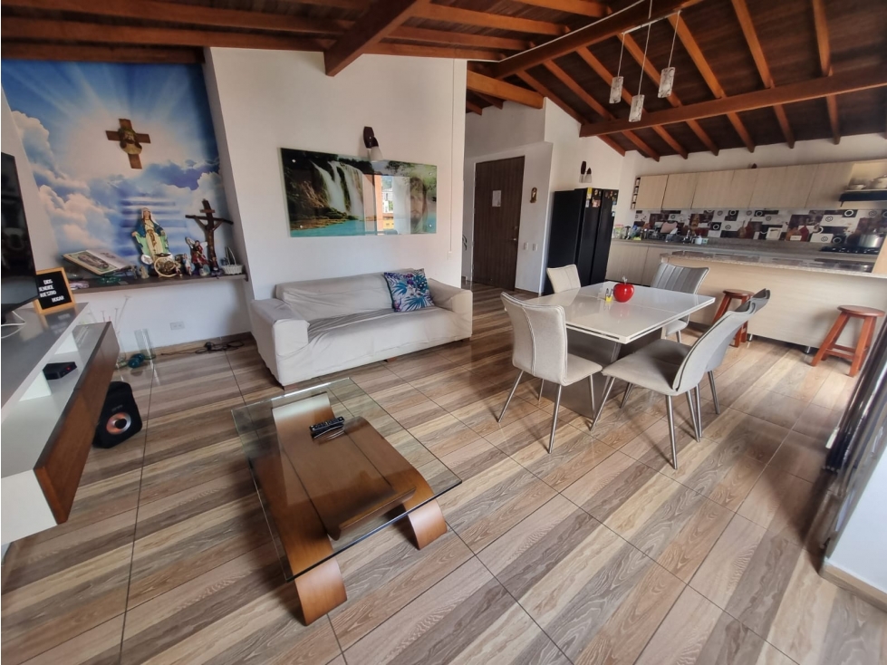 En Venta Penthouse único por piso Laureles. — foto 4