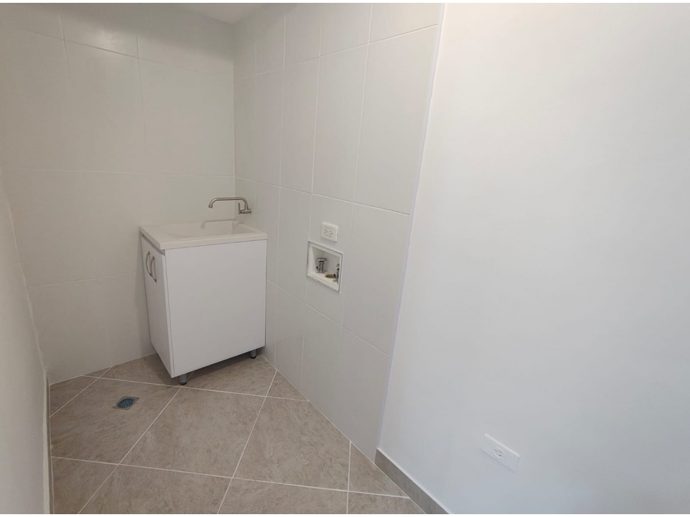 Se vende Apartaestudio Con Parqueadero, en San Diego — foto 5