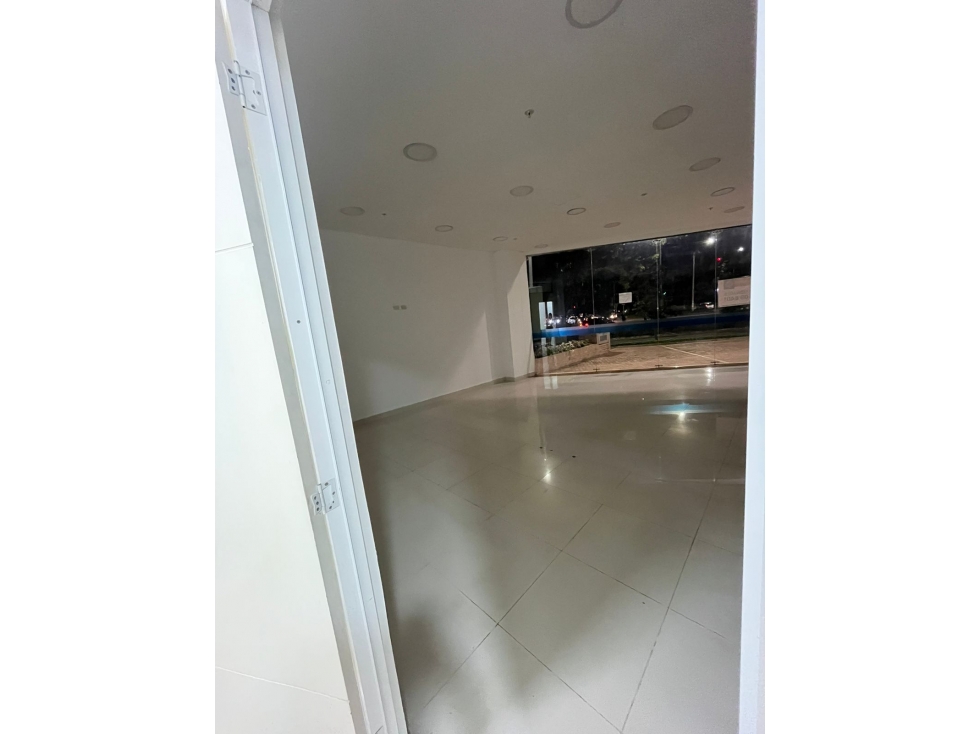 EN VENTA LOCAL ALQUILADO COMO PIZERIA EN NUEVA TEQUENDAMA - 4