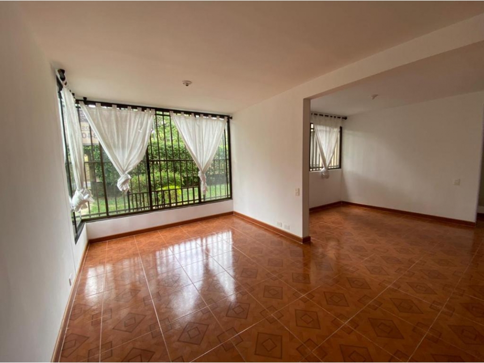 VENTA APARTAMENTO CIUDAD JARDIN PRIMER PISO