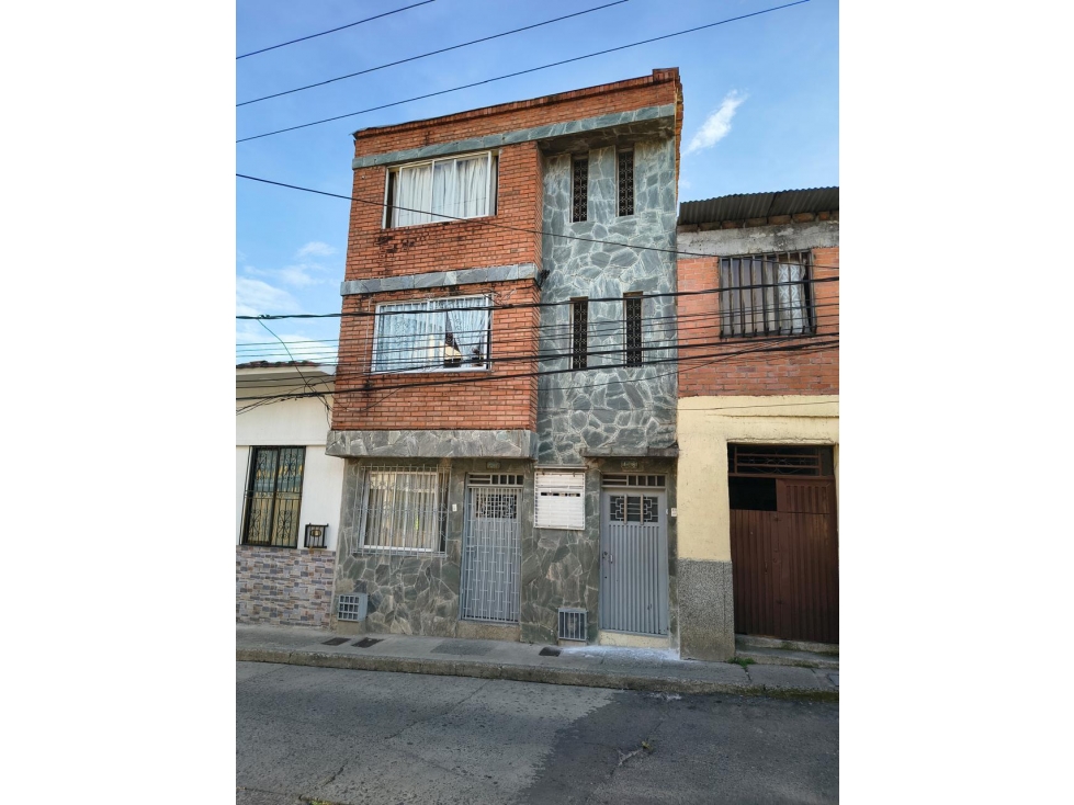VENTA EDIFICIO DE APARTAMENTOS BARRIO SAN CAYETANO