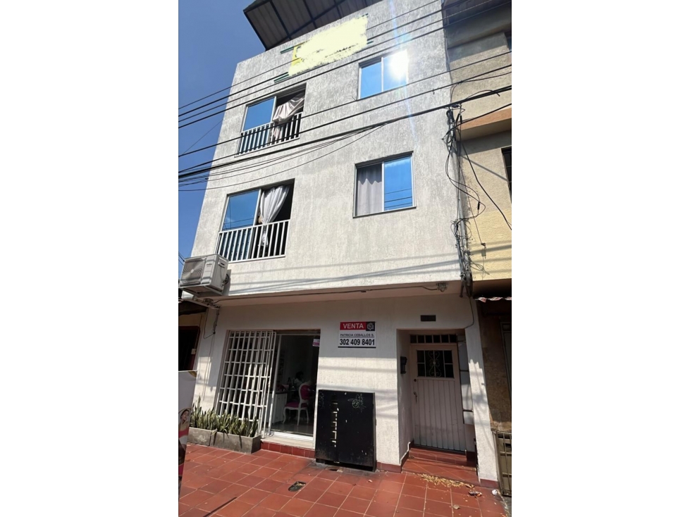 EN VENTA EDIFICIO DE APARTAMENTOS BARRIO JUNIN -GUAYAQUIL CALI