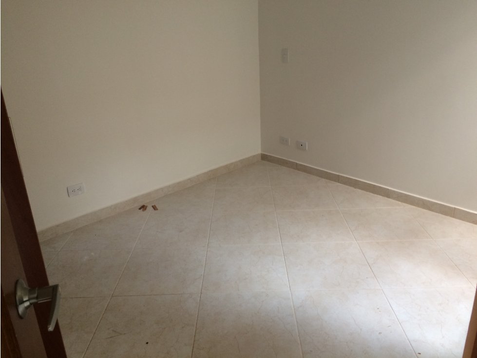 Hermoso apartamento Interno en laureles de dos alcobas con PQ. - 3