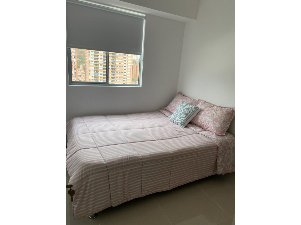 Vendo apartamento de 3 alcobas con parqueadero y cuarto útil en Niquia — foto 4