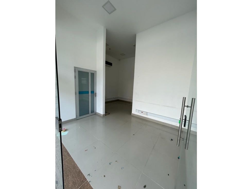 LOCAL EN VENTA EN NUEVA TEQUENDAMA FRENTE A COSMOCENTRO — foto 4