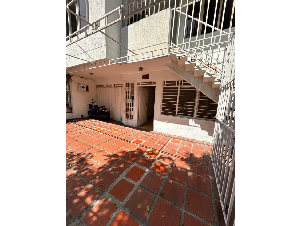 VENTA CASA BIFAMILIAR SOLO SE VENDE EL PRIMER PISO EN EL TEMPLETE