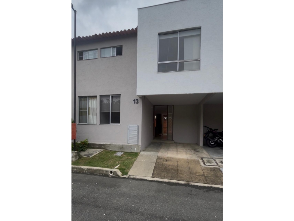 VENTA CASA EN CIUDAD COUNTRY CONDOMINIO MILANO