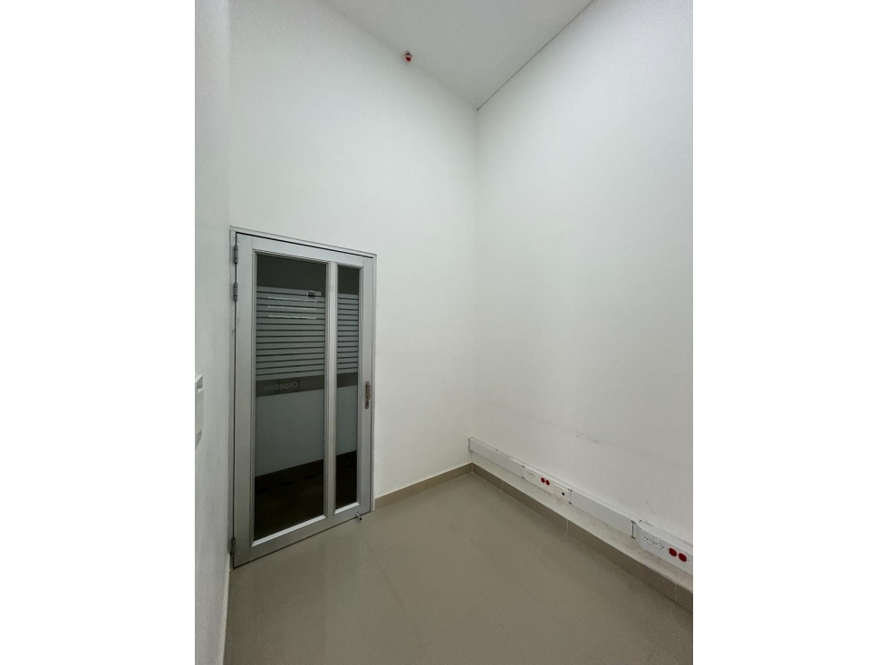 VENTA Y ALQUILER DE LOCAL - NUEVA TEQUENDAMA TORRE COSMOPLAZA — foto 4