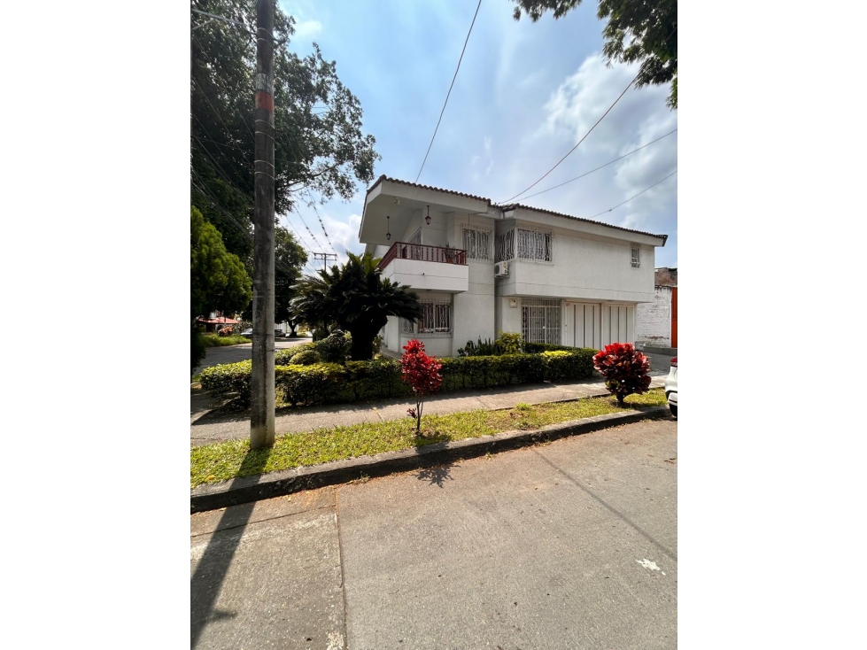 VENTA CASA ESQUINERA EN EL BARRIO LAS MERCEDES EN PALMIRA VALLE — foto 2