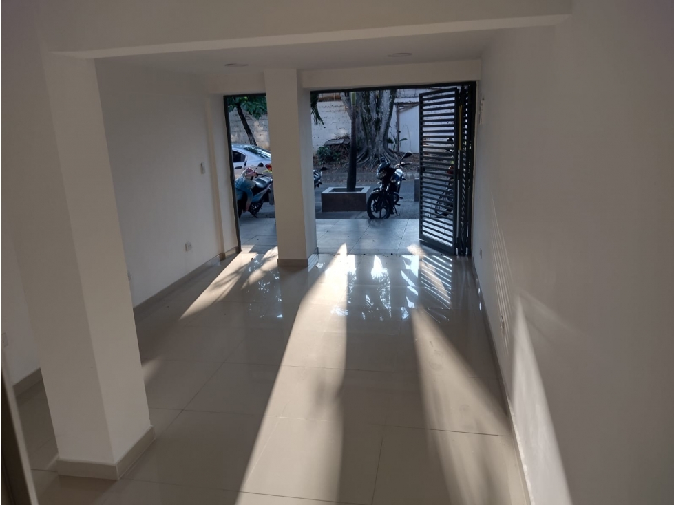 EN VENTA EDIFICIO DE APARTAMENTOS AL SUR DE CALI ESTRATO 4 - 5