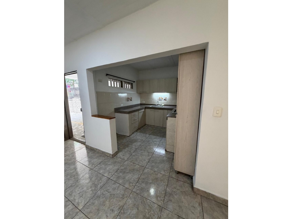 En venta Casa bifamiliar Jamundi barrio alferez Real — foto 4