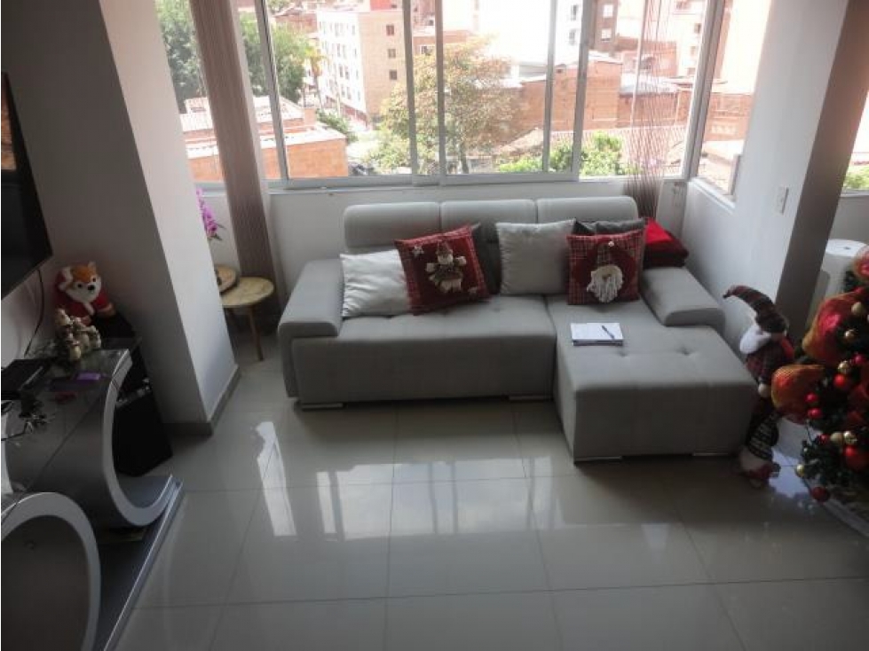 Se Vende Apartamento penthouse cerca al parque de la floresta.