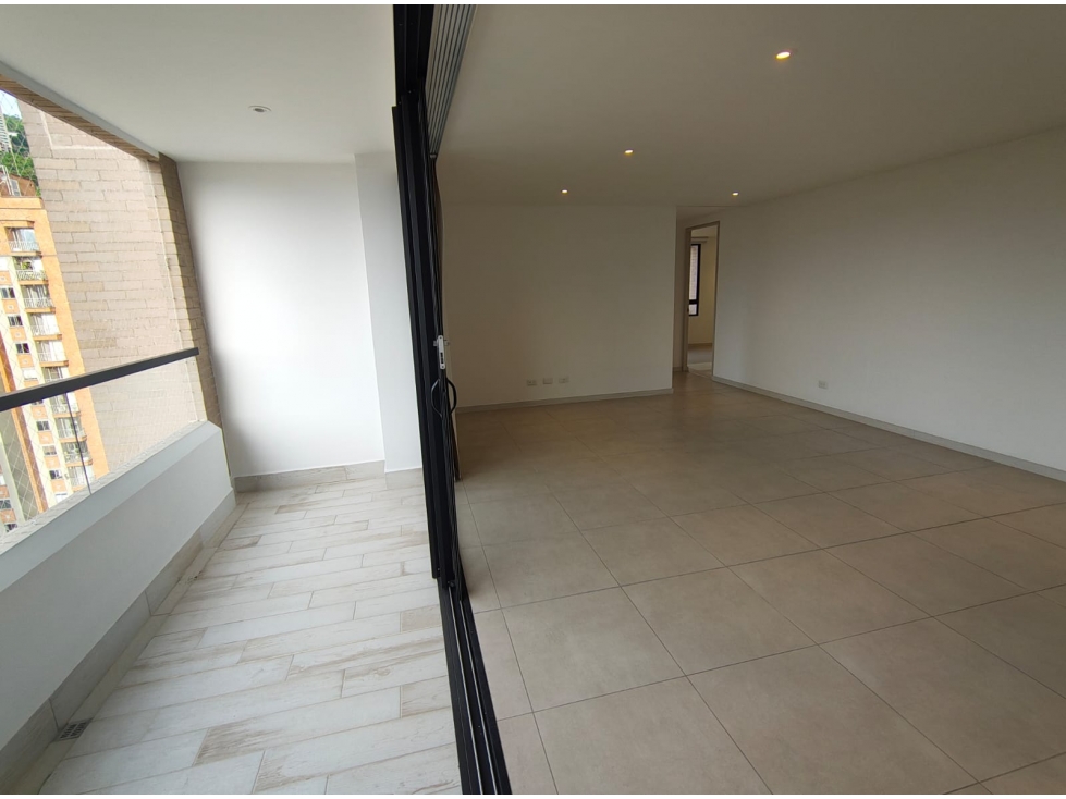 Se Arrienda Espectacular Apartamento de Lujo en Castropol — foto 2