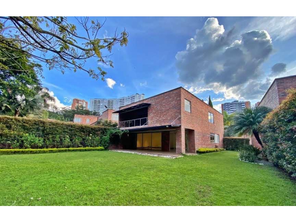 Casa en venta Envigado sector Zuñiga - 1