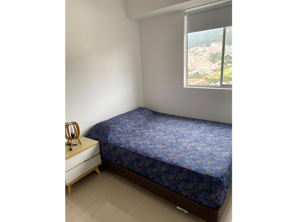 Vendo apartamento de 3 alcobas con parqueadero y cuarto útil en Niquia — foto 5