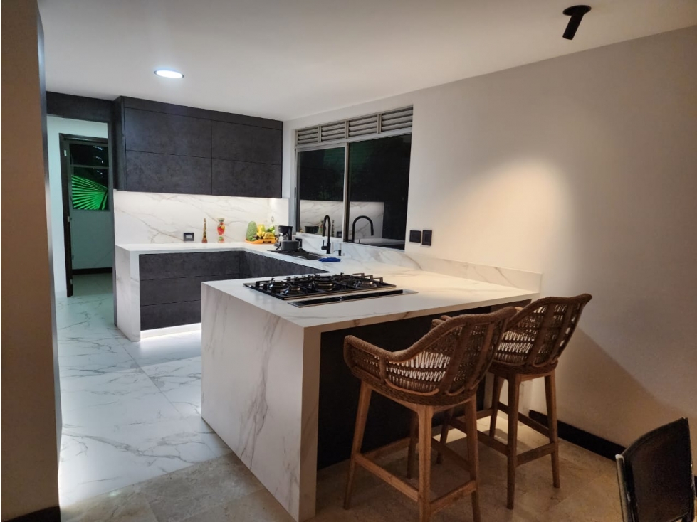 Casa en venta Envigado sector Zuñiga - 2