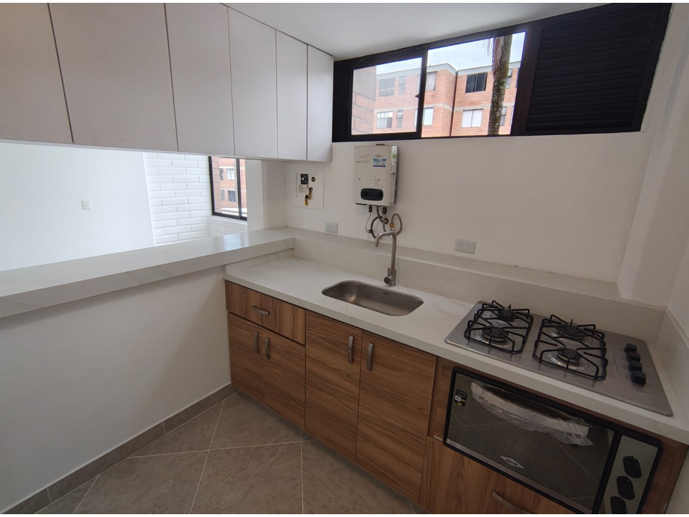 Se vende Apartaestudio Con Parqueadero, en San Diego — foto 3
