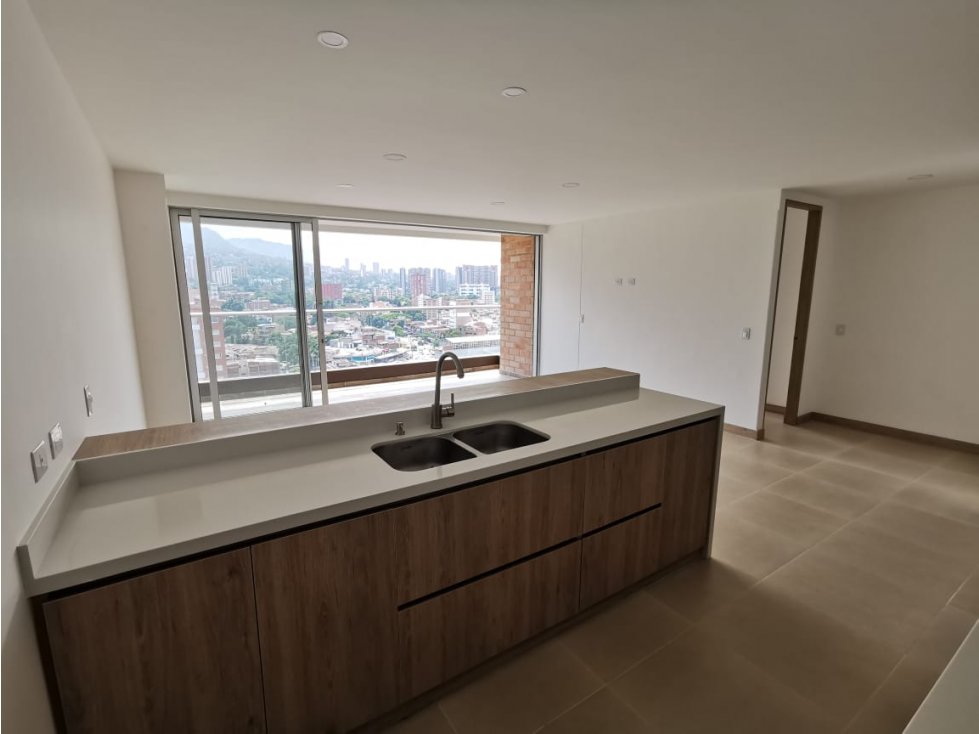 Vendo apartamento de 3 alcobas con garaje en Calasanz. — foto 2