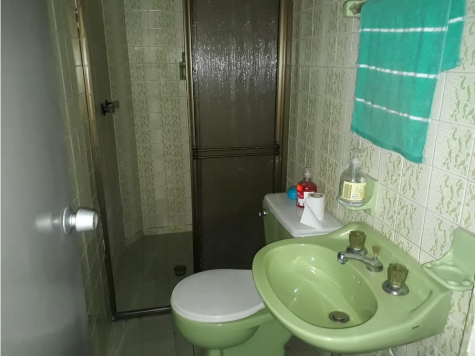 Se vende casa lote en Envigado, sector Primavera. - 5