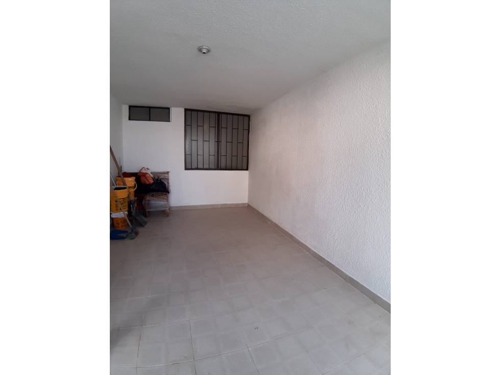 ARRIENDA APARTAMENTO SEGUNDO PISO SAN PABLO — foto 3