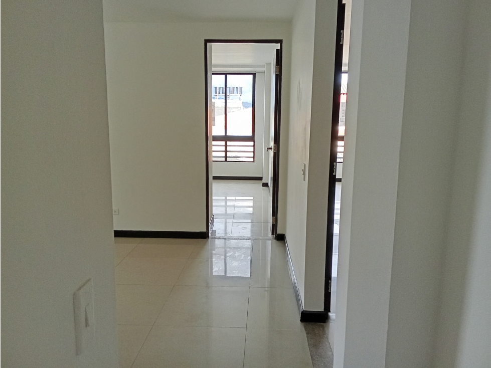 Vendo Apartamento Tercer piso barrio la Esmeralda Zipaquira 301 - 4