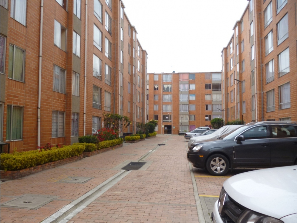 VIA-059 ARRIENDO APARTAMENTO CONJUNTO ORQUIDEA CIUDAD VERDE
