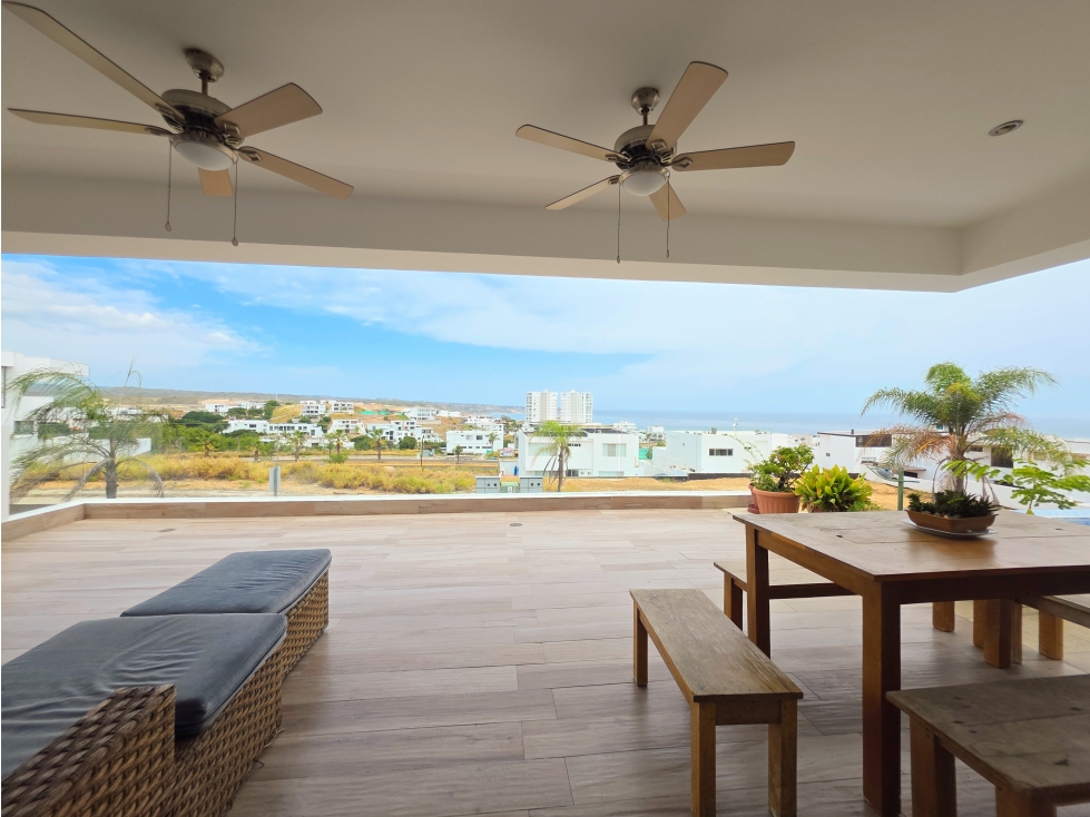 Casa de 5 dormitorios y 425 m² con vista al mar en Manta — foto 3