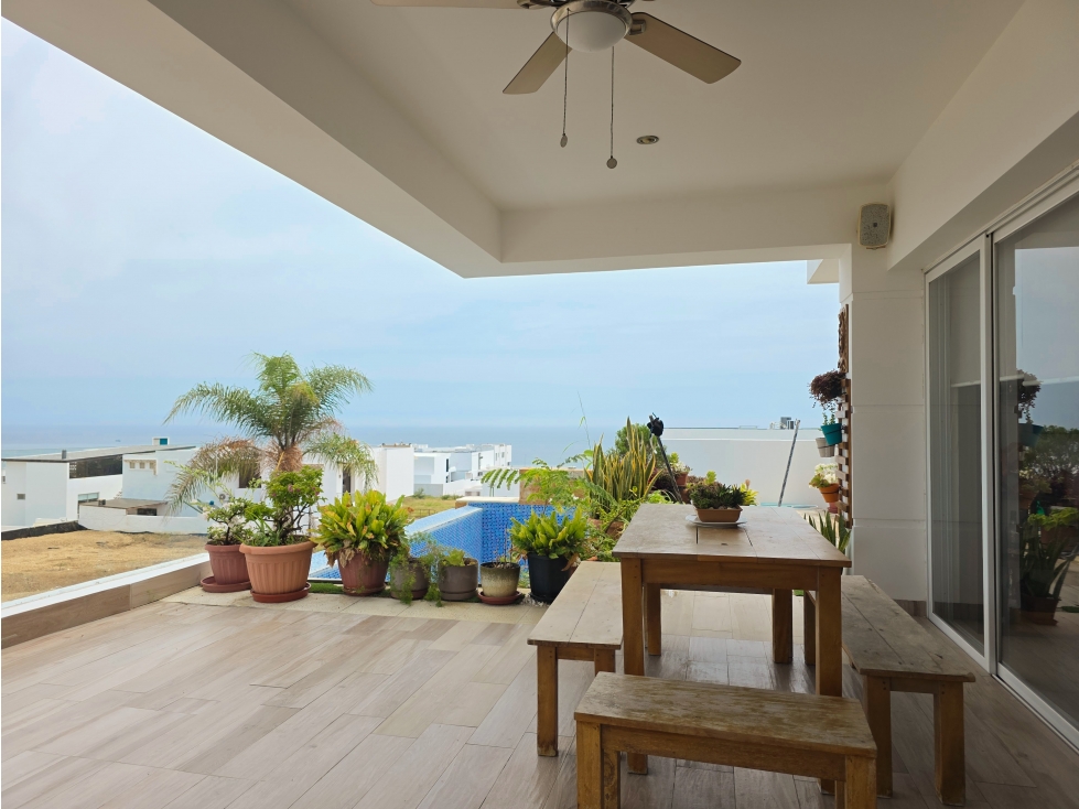 Casa de 5 dormitorios y 425 m² con vista al mar en Manta — foto 2