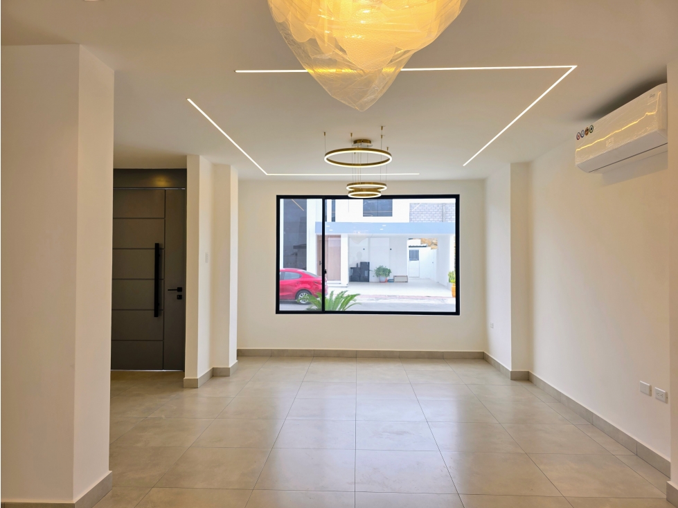 Vendo Casa con balcones de 4 dormitorios, Urbanización Costa - 4