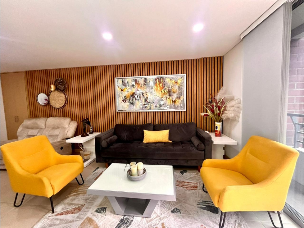 Live in Laureles: 3-Bedroom Apartment with Study, Gym & Jacuzzi