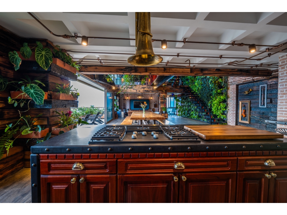 Panoramic Views and Architectural Brilliance in Provenza Penthouse — foto 4