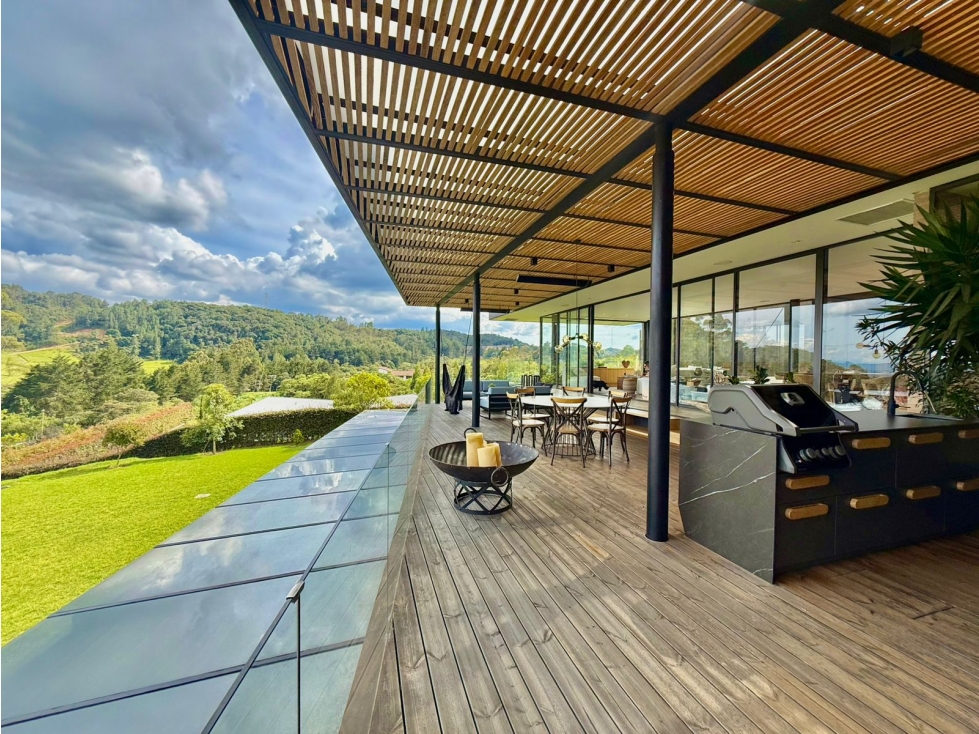 Casa Campestre de Lujo con 2.400 m² de Naturaleza — foto 2