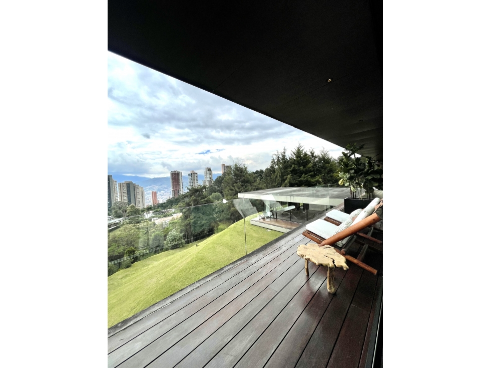 Hermosa Casa en El Poblado con vista a la ciudad — foto 6