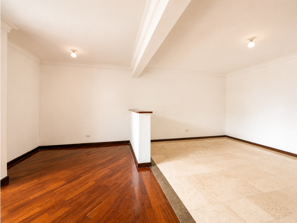Casa Dúplex en Poblado de 370 m² | 4 Alcobas y Terraza Privada — foto 4
