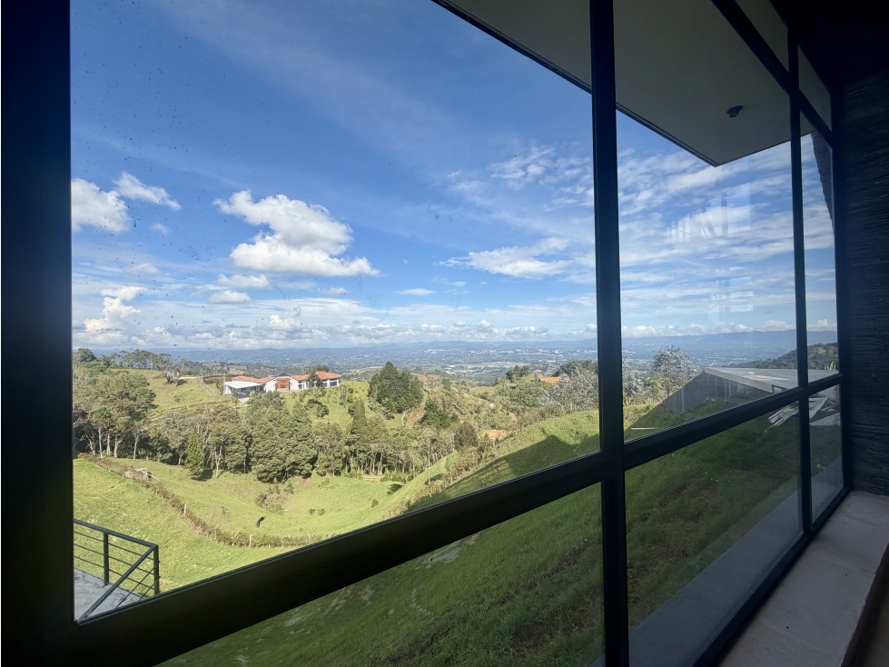Mansión de Lujo con Vista Panorámica en un Lote de 10.000 m² — foto 6