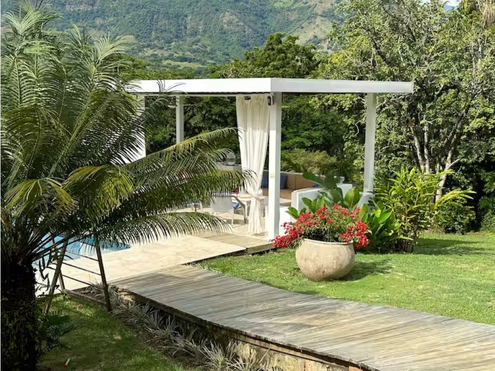 CASA CAMPESTRE CON PISCINA EN LA PINTADA | 11.800 M² DE TERRENO - 3