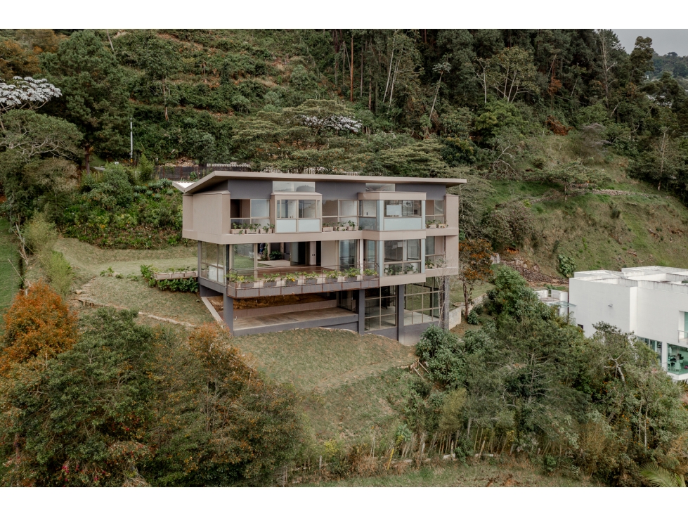 Luxury Brand-New Home with Breathtaking Views Alto de Las Palmas