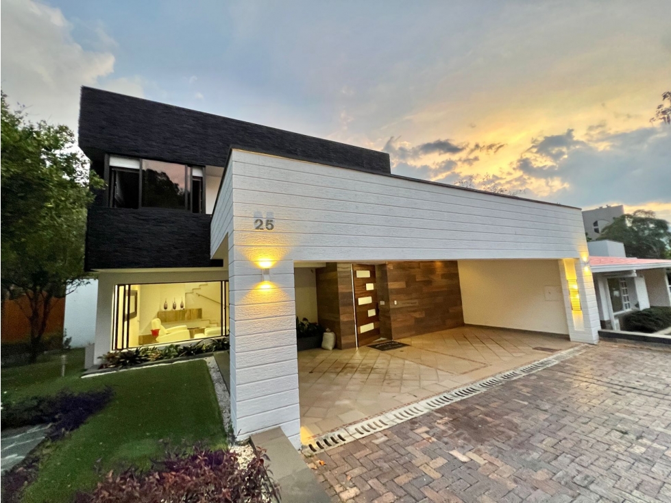 Oasis Exclusivo con Jacuzzi y Deck Panorámico en el corazón de poblado