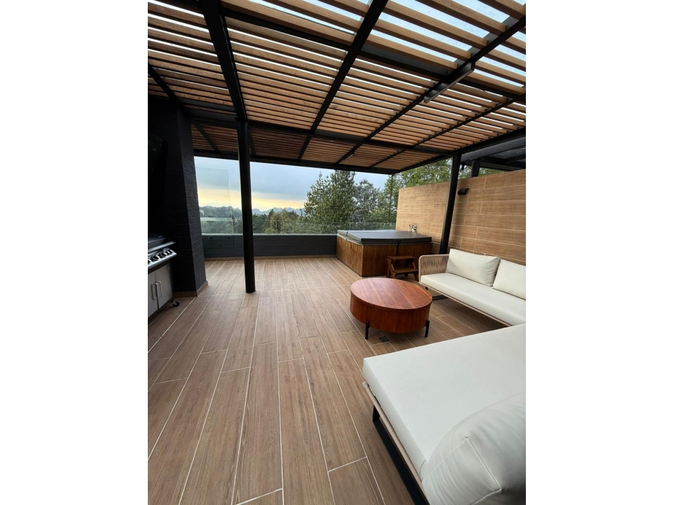 DÚPLEX EN EL ALTO DE PALMAS CON TERRAZA Y JACUZZI — foto 6