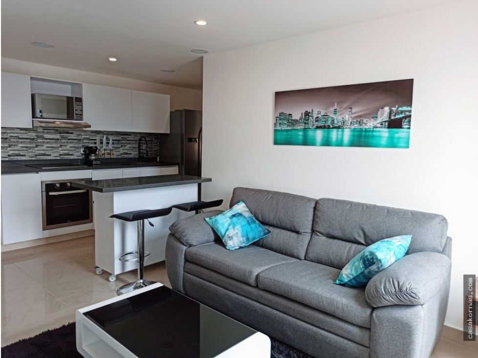 ¡APARTAMENTO REMODELADO EN VENTA EN EL CORAZON DE LAURELES!