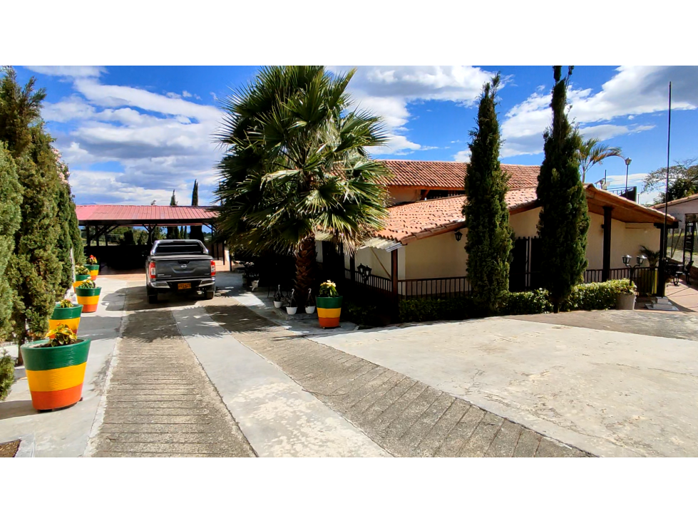 SE VENDE CHALET CERCA AL MIRADOR COLINA ILUMINADA, FILANDIA QUINDIO. - 1