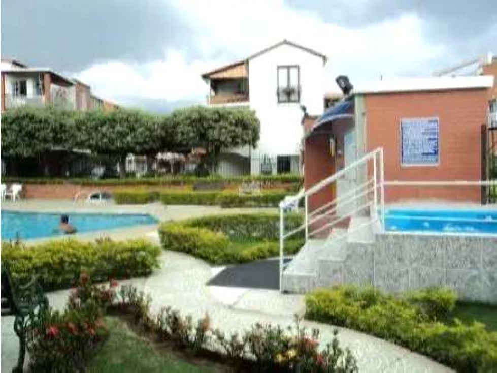 HABITACIÓN* en Arriendo (para MUJER solamente) Floridablanca - 2