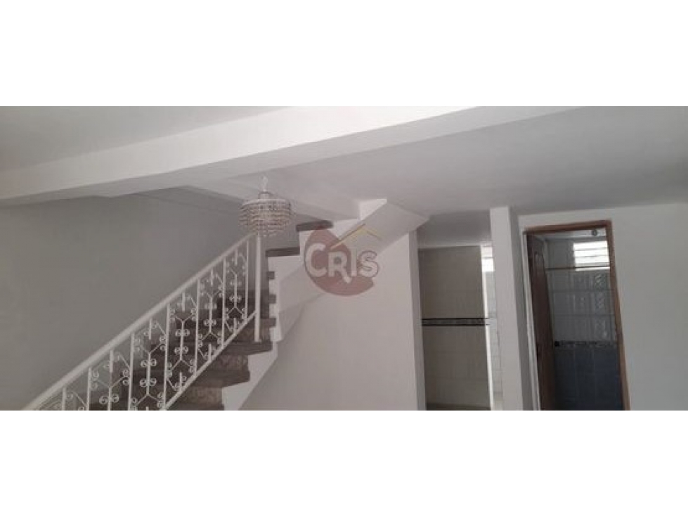 VENDO CASA CON GARAJE EN EL BARRIO CACIQUE EN CALARCA QUINDIO — foto 2