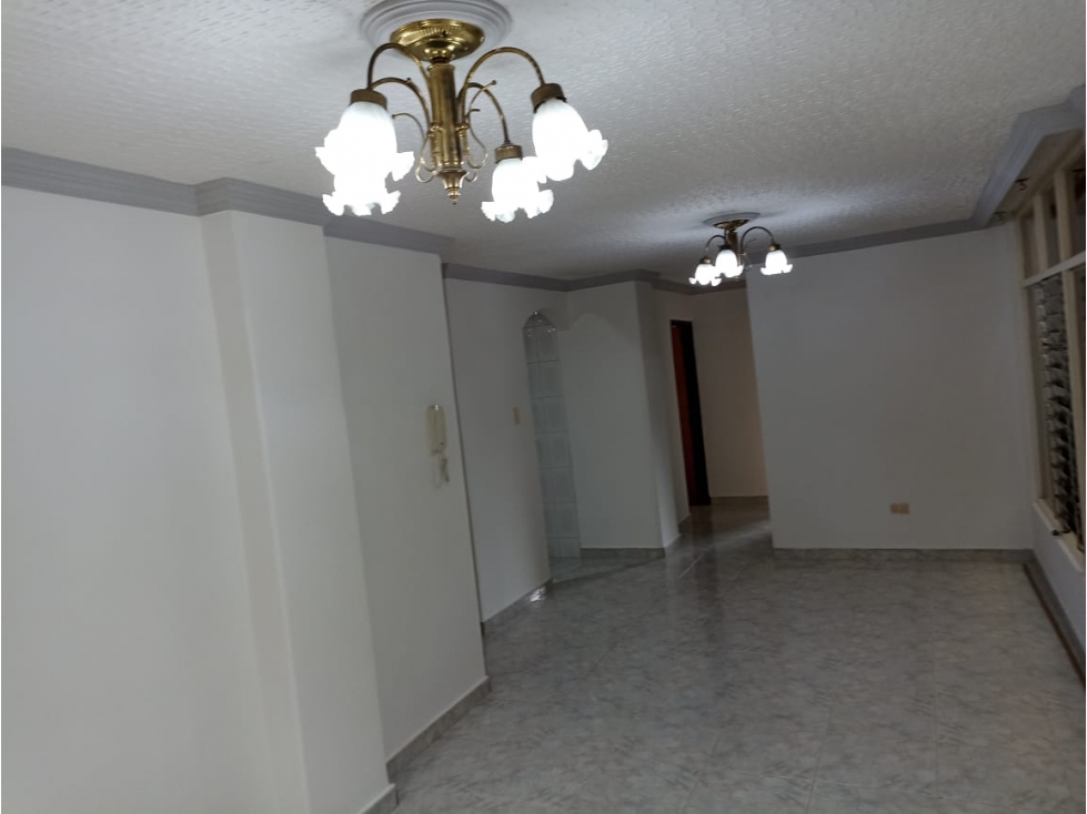 RENTO APARTAMENTO PRIMER PISO EN AVENIDA CACIQUE CALARCA — foto 2