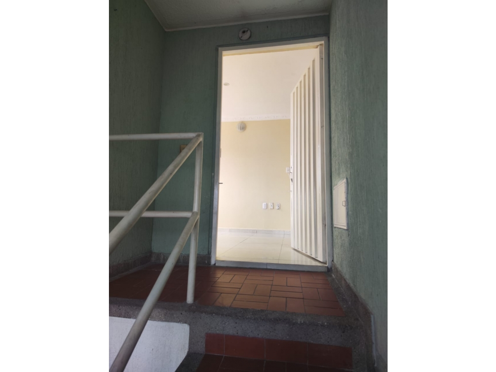 VENDO APARTAMENTO EN BUCARAMANGA MUY BIEN UBICADO ¡GRAN OPORTUNIDAD! — foto 2
