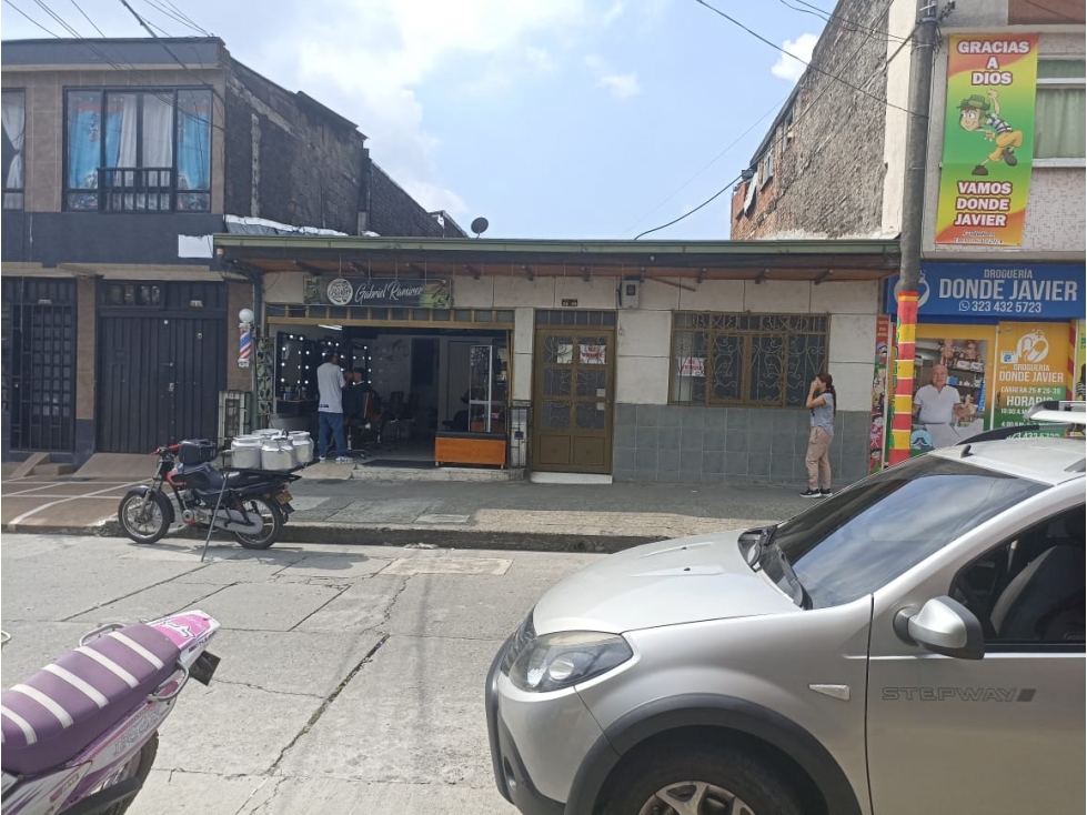 VENDO CASA CON LOCAL Y BODEGA CRA 25 EN CALARCA QUIDIO