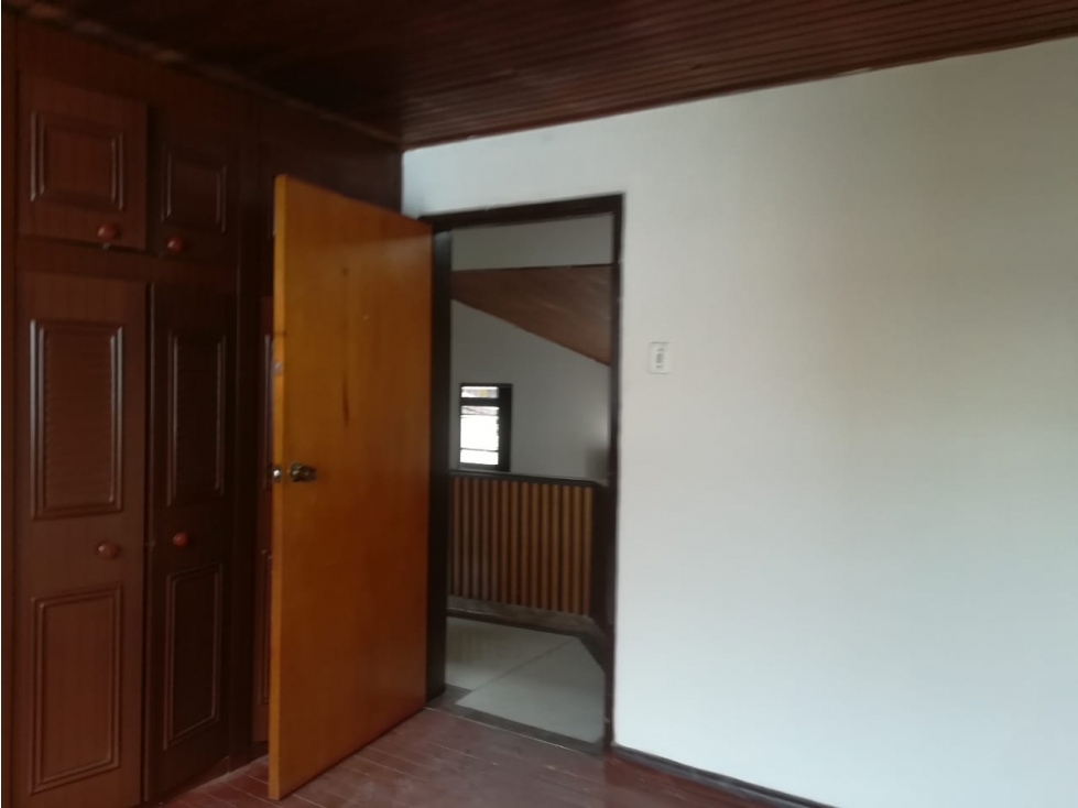 VENDO CASA GRANDE EN BARRIO VERSALLES CALARCA QUINDIO — foto 6